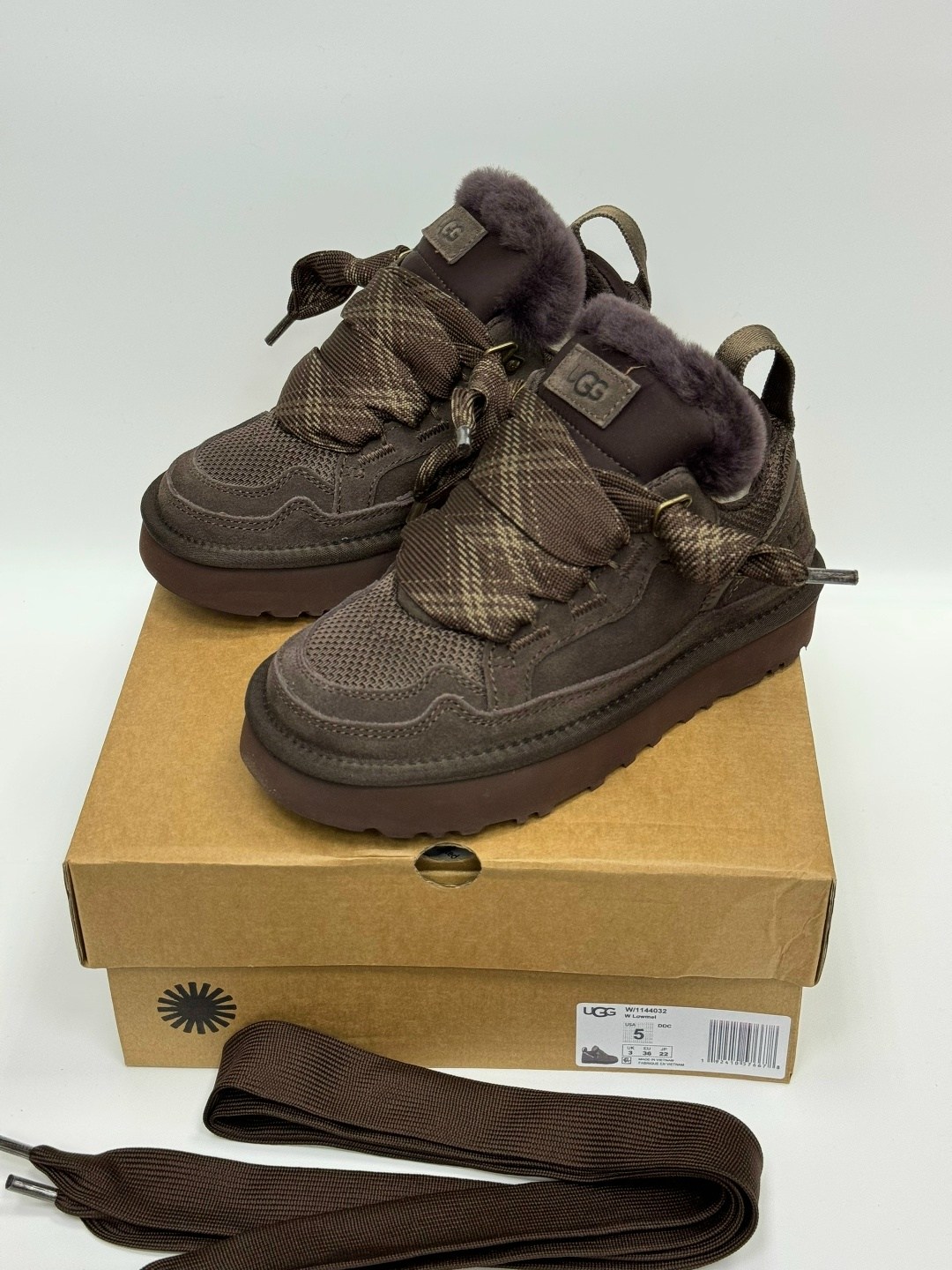 кроссовки ugg,,кроссовки черные,кроссовки угги,угги оригинальные
