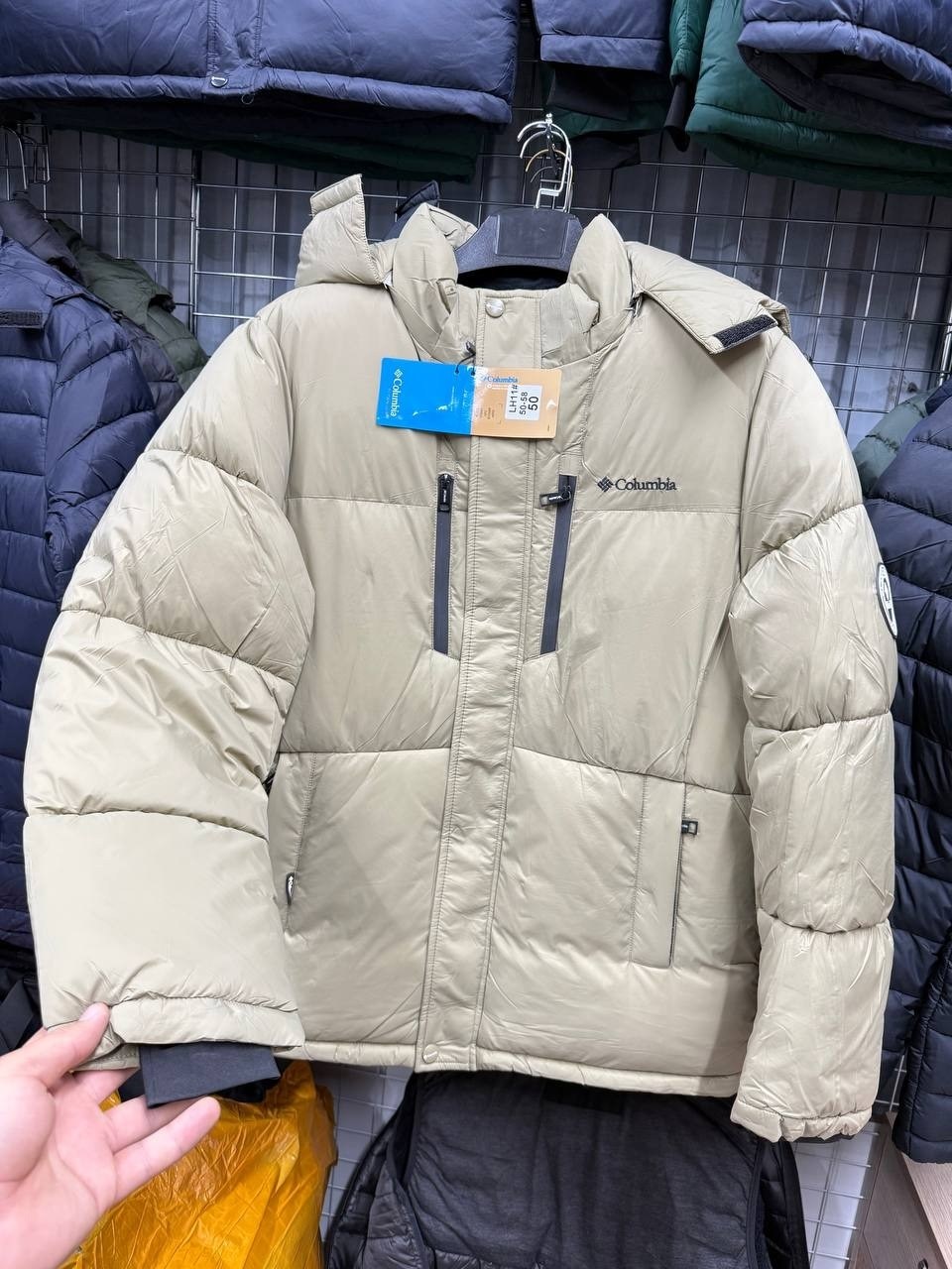 куртка мужская зимняя adidas,зимняя куртка adidas,пуховик nike acg зелёный,куртка зимняя,куртка зимняя пуховик adidas