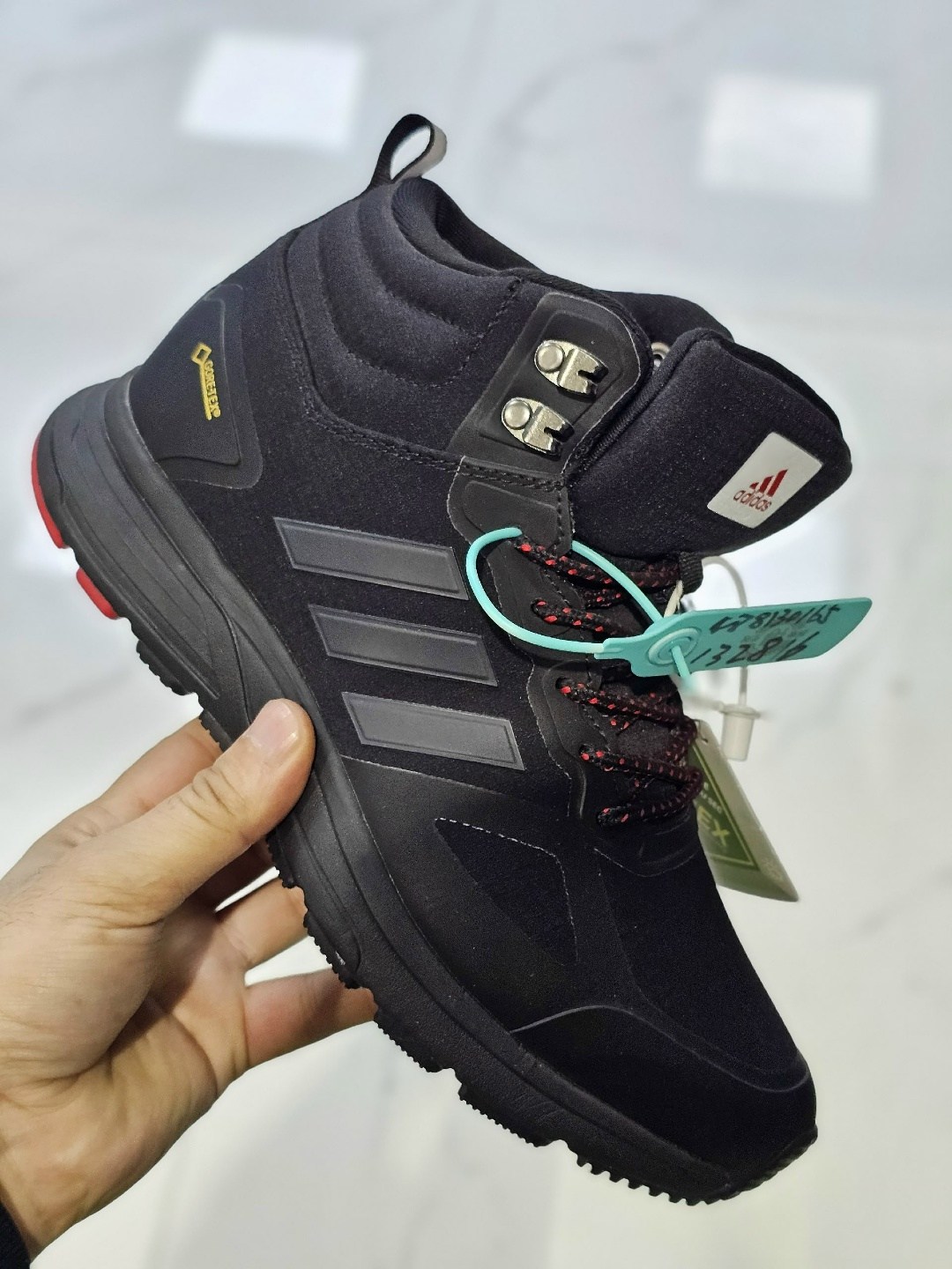 зимние кроссовки adidas,кроссовки зимние adidas terrex swift gore-tex мех,зимние кроссовки adidas terrex,зимние кроссовки с мехом adidas terrex trailmaker mid,кроссовки adidas
