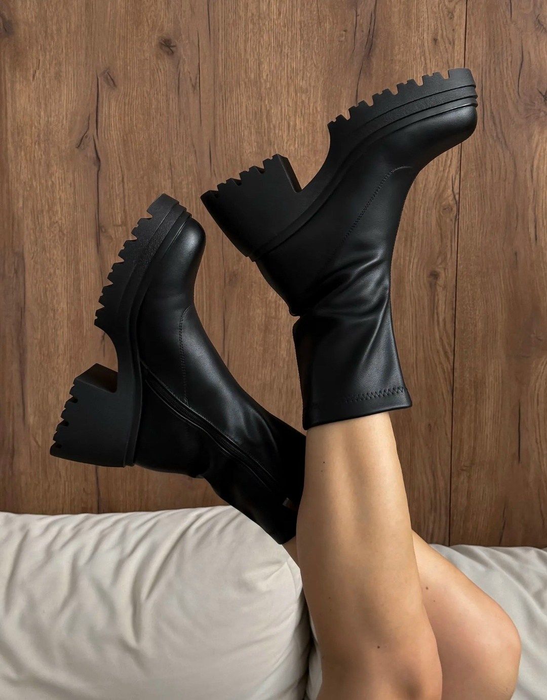 ,ботинки balenciaga,женские ботинки,полусапоги,короткие сапоги
