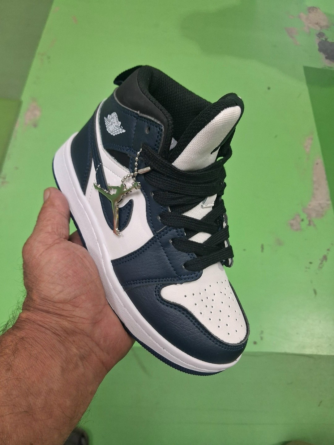 кроссовки,nike air jordan 1 mid se pine green,кроссовки nike air jordan 1 mid,кроссовки nike air jordan 1,кроссовки джорданы