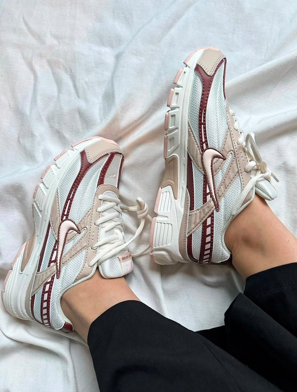 кроссовки nike initiator,кроссовки,женские кроссовки,кроссовки nike,женские кроссовки nike