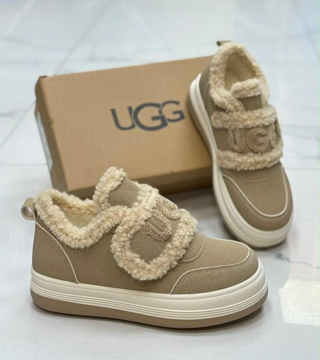кроссовки ugg,,женская зимняя ,женские угги,женская