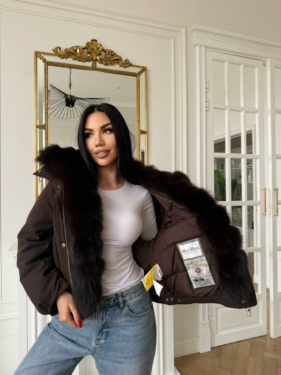 женский чёрный пуховик с мехом max mara,пуховики с мехом,женский чёрный пуховик с натуральным мехом max mara,стильная куртка,пуховики куртки парки