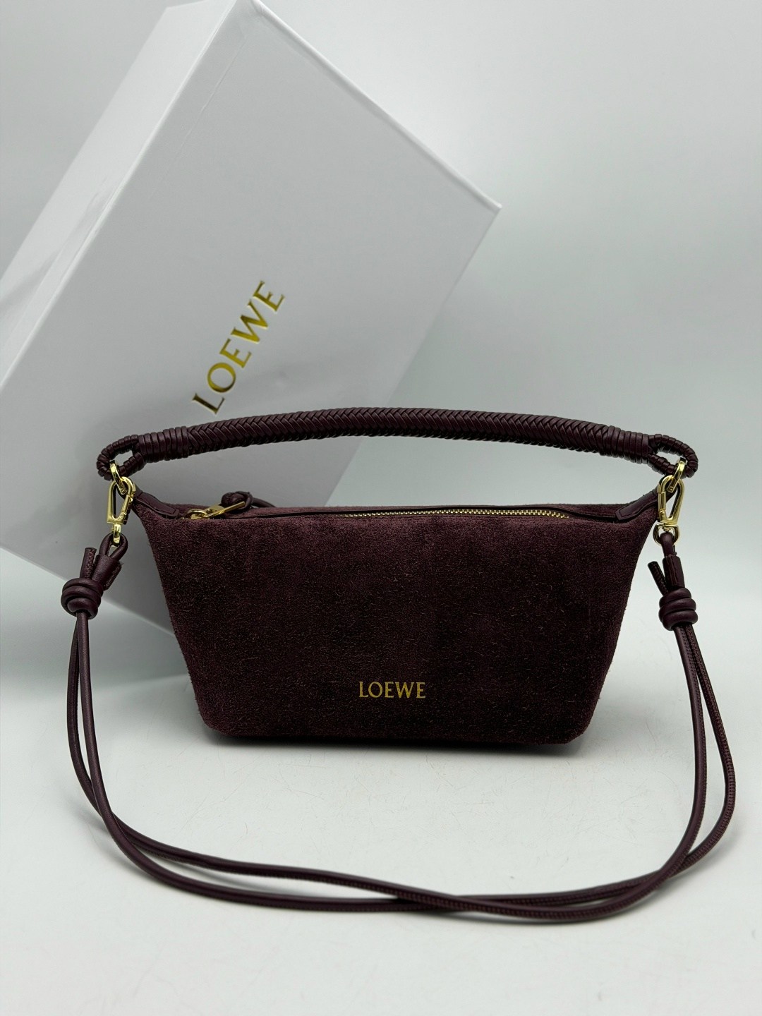 сумка loewe 33-15 см натуральная замша,loewe сумка,сумка loewe из натуральной замши,сумка женская натуральная замша,сумка