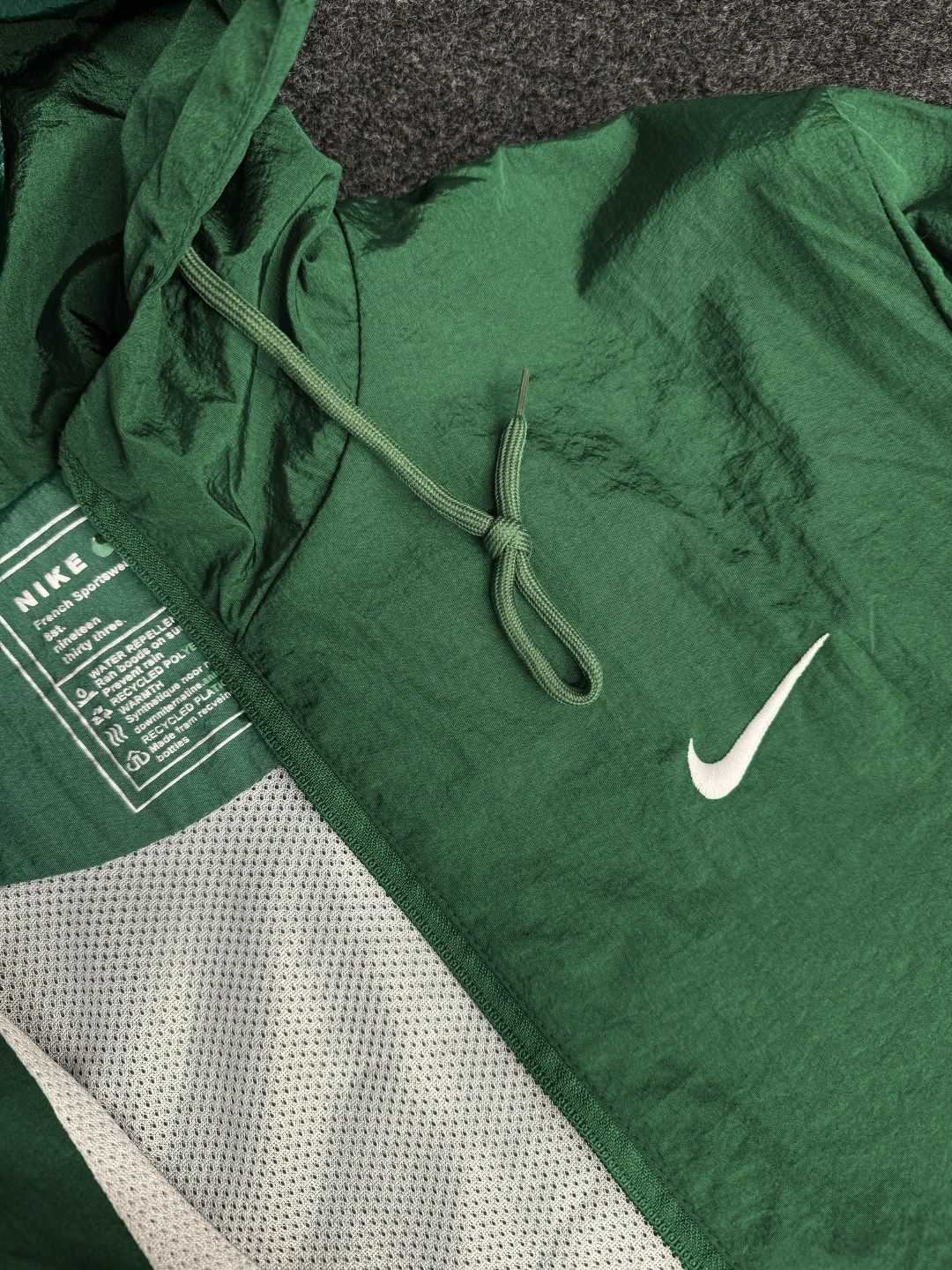 спортивный костюм nike плащевка,спортивные костюмы nike,костюм найк плащевка,спортивный костюм найк мужской,спортивный костюм плащевка