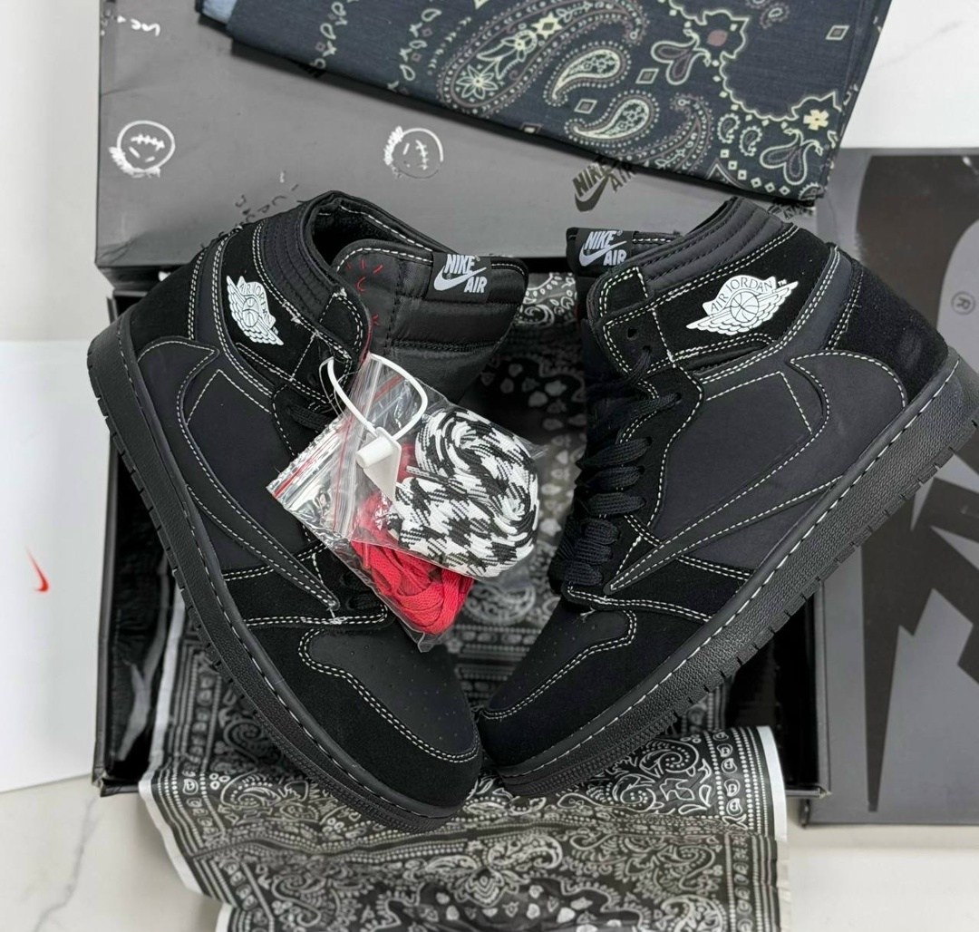 кроссовки nike travis scott x air jordan 1 high black phantom,jordan 1 travis scott black phantom,кроссовки travis scott x air jordan 1 high black,зимние кроссовки nike air jordan,кроссовки nike travi