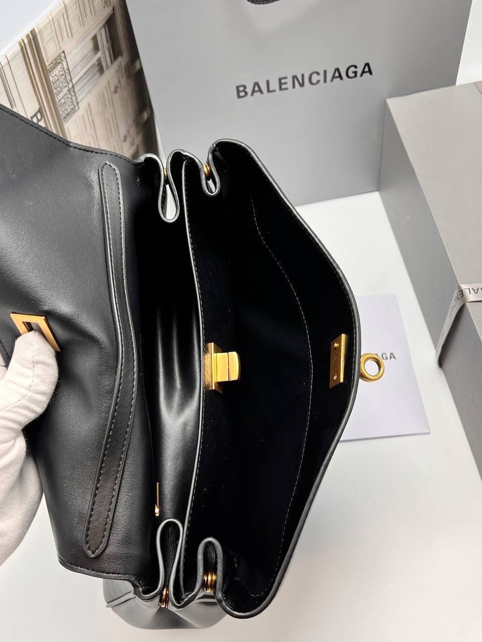 сумка balenciaga,баленсиага сумка женская,сумка баленсиага,balenciaga сумка женская,сумка баленсиага черная через плечо