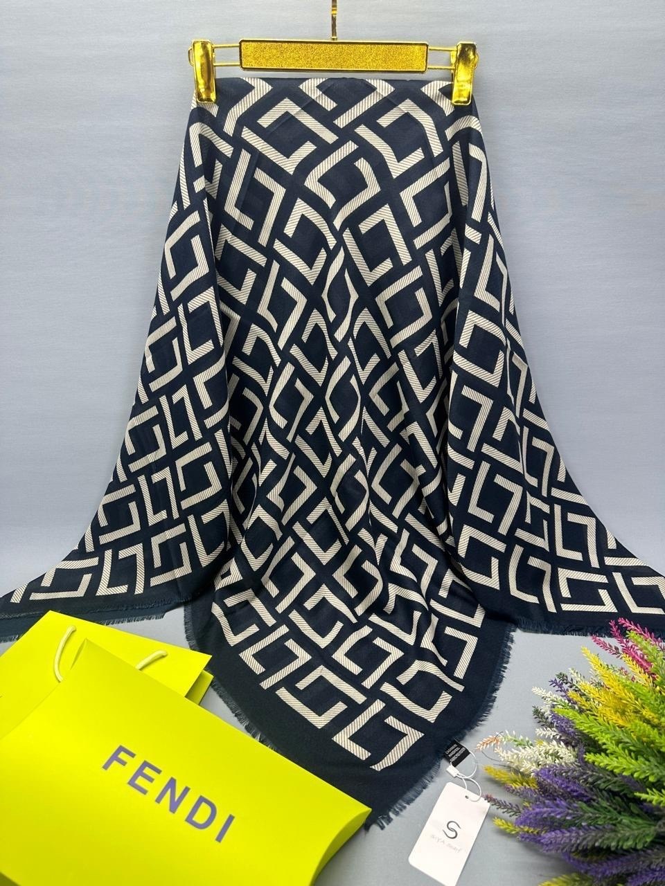 платок fendi,палантины fendi,кашемировый платок,брендовый женский платок fendi,женский платок
