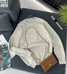 Свитер