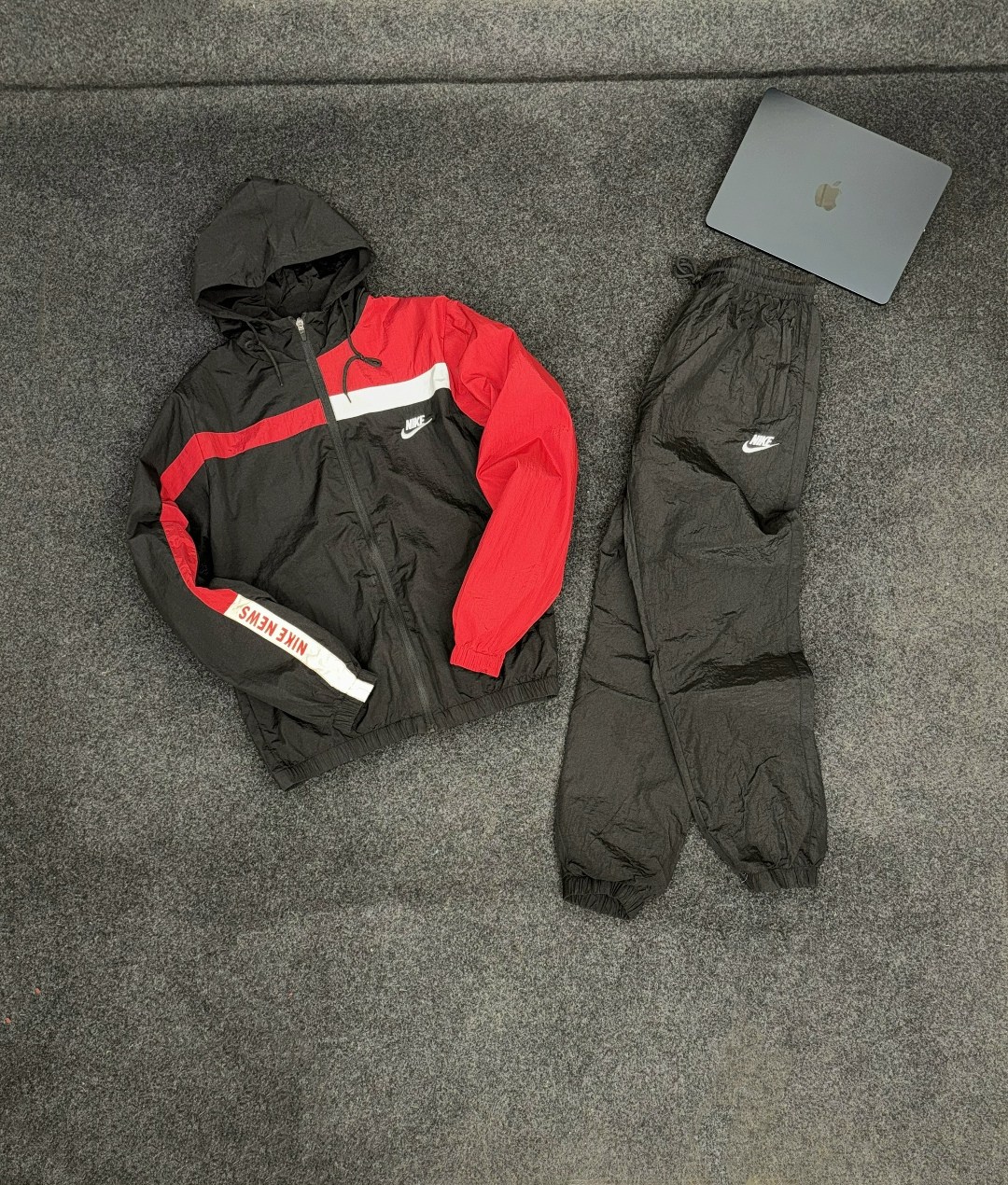 ветровка nike big swoosh,спортивный костюм nike мужской,спортивные костюмы nike,костюм найк мужской плащевка,спортивные костюмы для мужчин