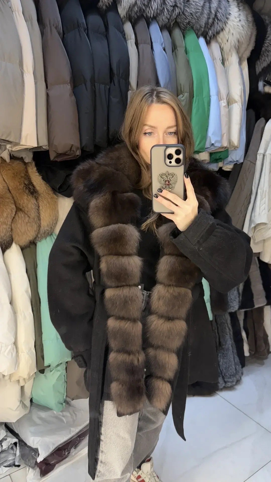 пальто с мехом,пальто с натуральным мехом,женское пальто с натуральным мехом,пуховик с натуральным мехом женский,пуховики с натуральным мехом