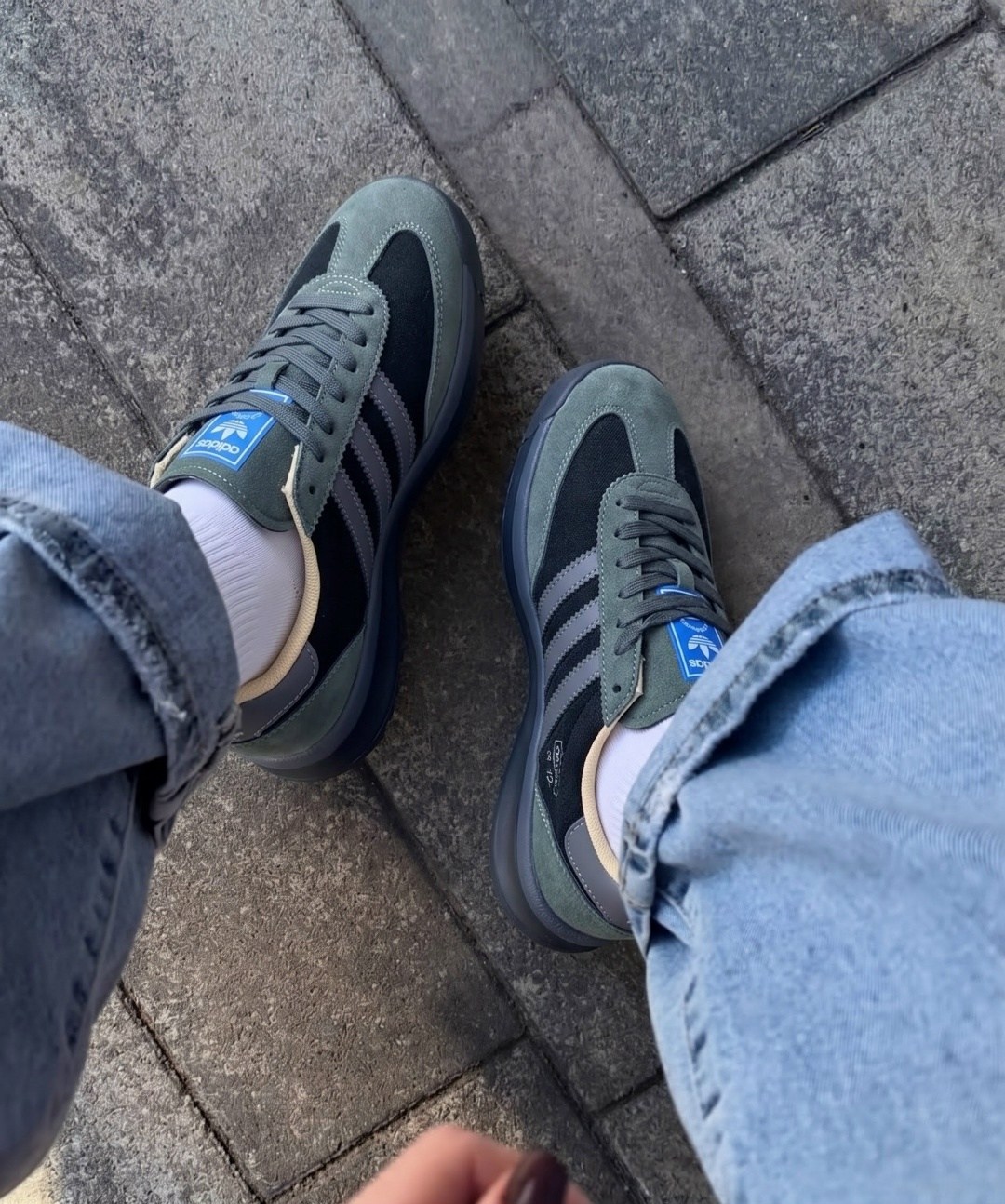 кроссовки adidas,,кроссовки женские adidas,кроссовки адидас,кроссовки adidas iniki
