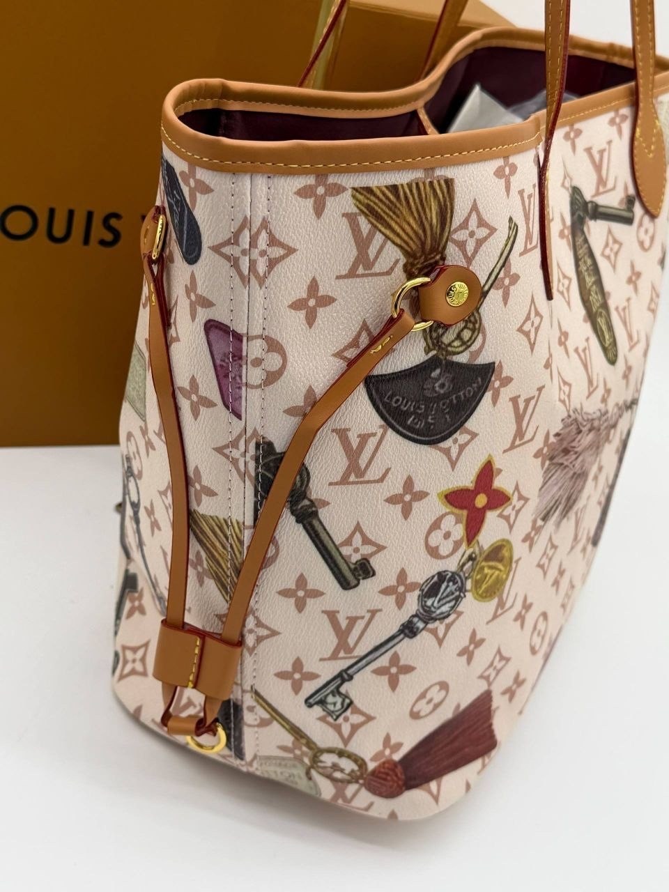 louis vuitton сумка женская,лимитированные сумки луи виттон,сумкa louis vuitton,сумка луи виттон неверфул,louis vuitton neverfull mm