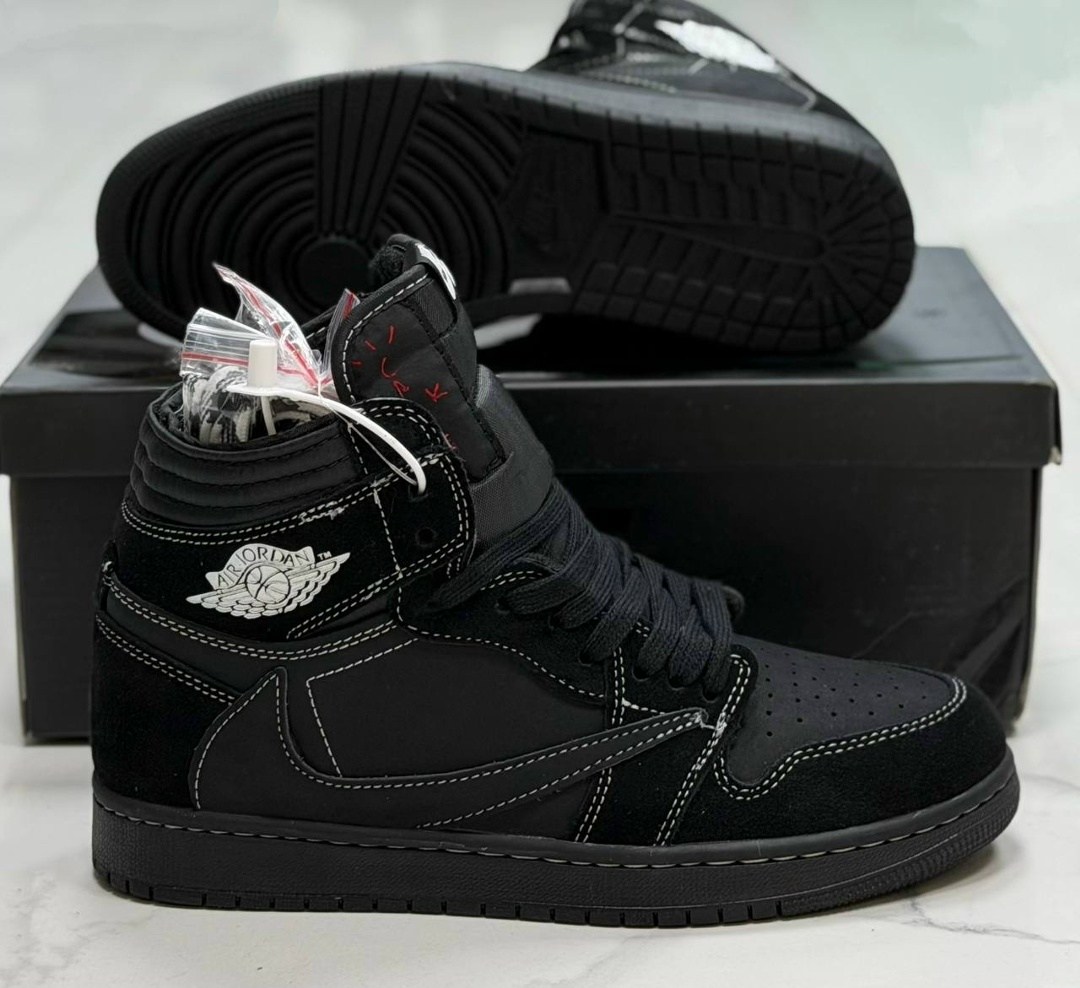 кроссовки nike travis scott x air jordan 1 high black phantom,jordan 1 travis scott black phantom,кроссовки travis scott x air jordan 1 high black,зимние кроссовки nike air jordan,кроссовки nike travi