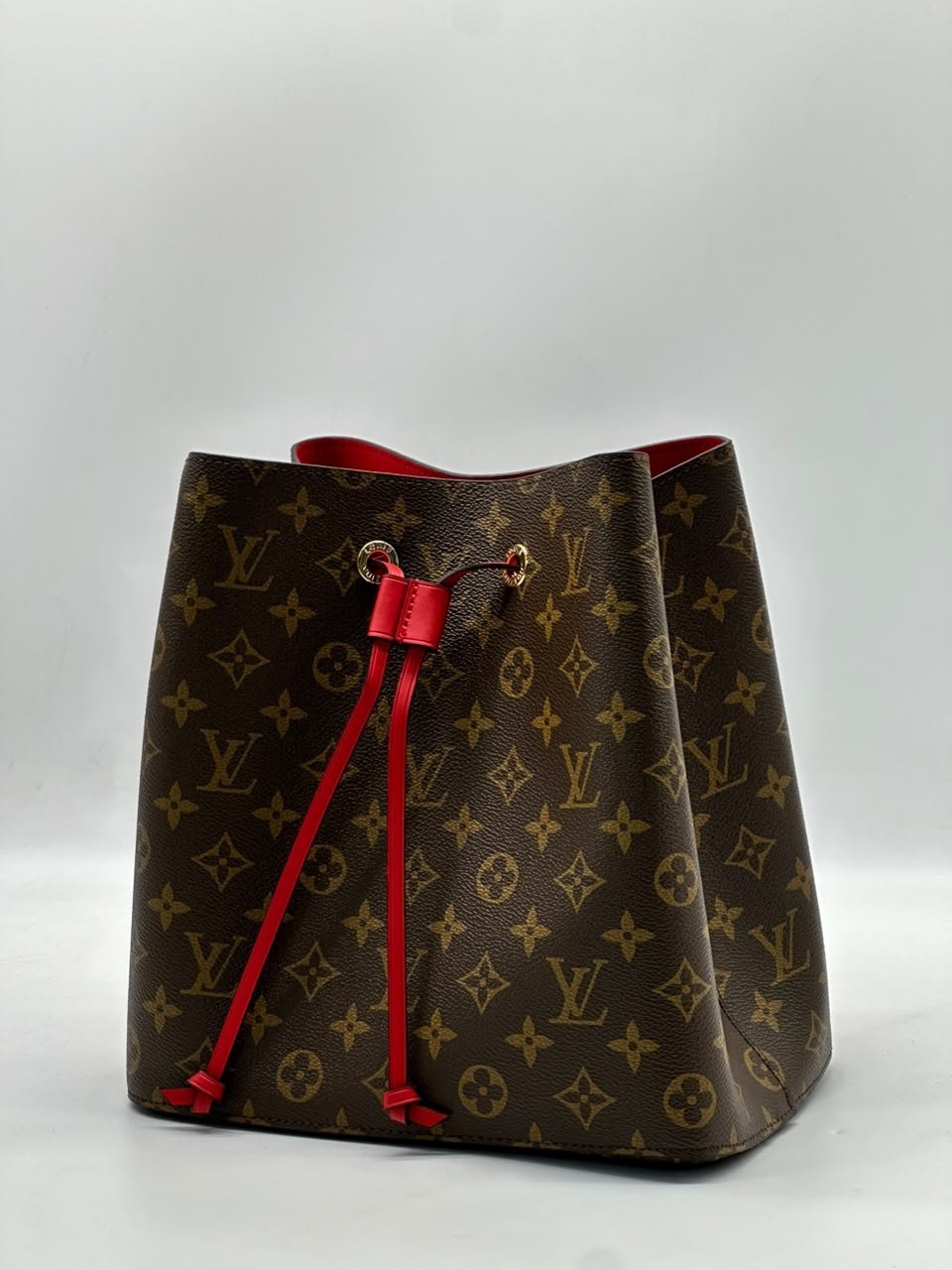 сумка louis vuitton,женская сумка louis vuitton,сумка луи виттон,сумка neonoe louis vuitton,женская сумка через плечо louis vuitton
