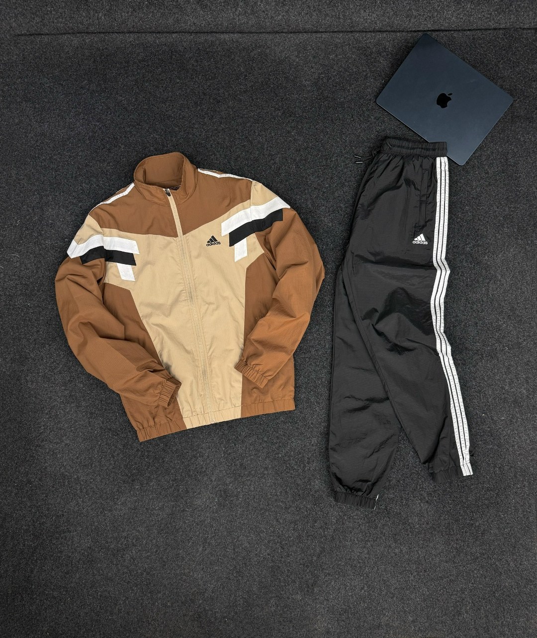 спортивный костюм adidas,спортивный костюм adidas 90х,костюм adidas 90 х,мужской спортивный костюм adidas,спортивный костюм adidas в стиле 90х