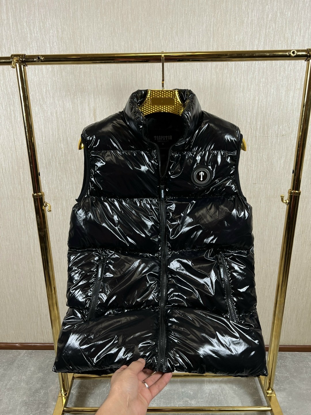 жилетка moncler,жилетка монклер,жилетка,жилет moncler,жилетка монклер мужская
