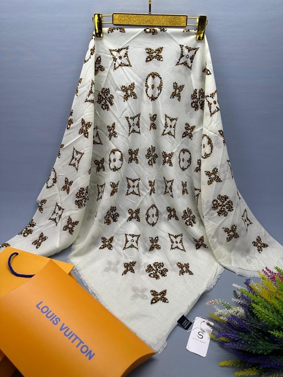 платок fendi,палантины fendi,кашемировый платок,брендовый женский платок fendi,женский платок