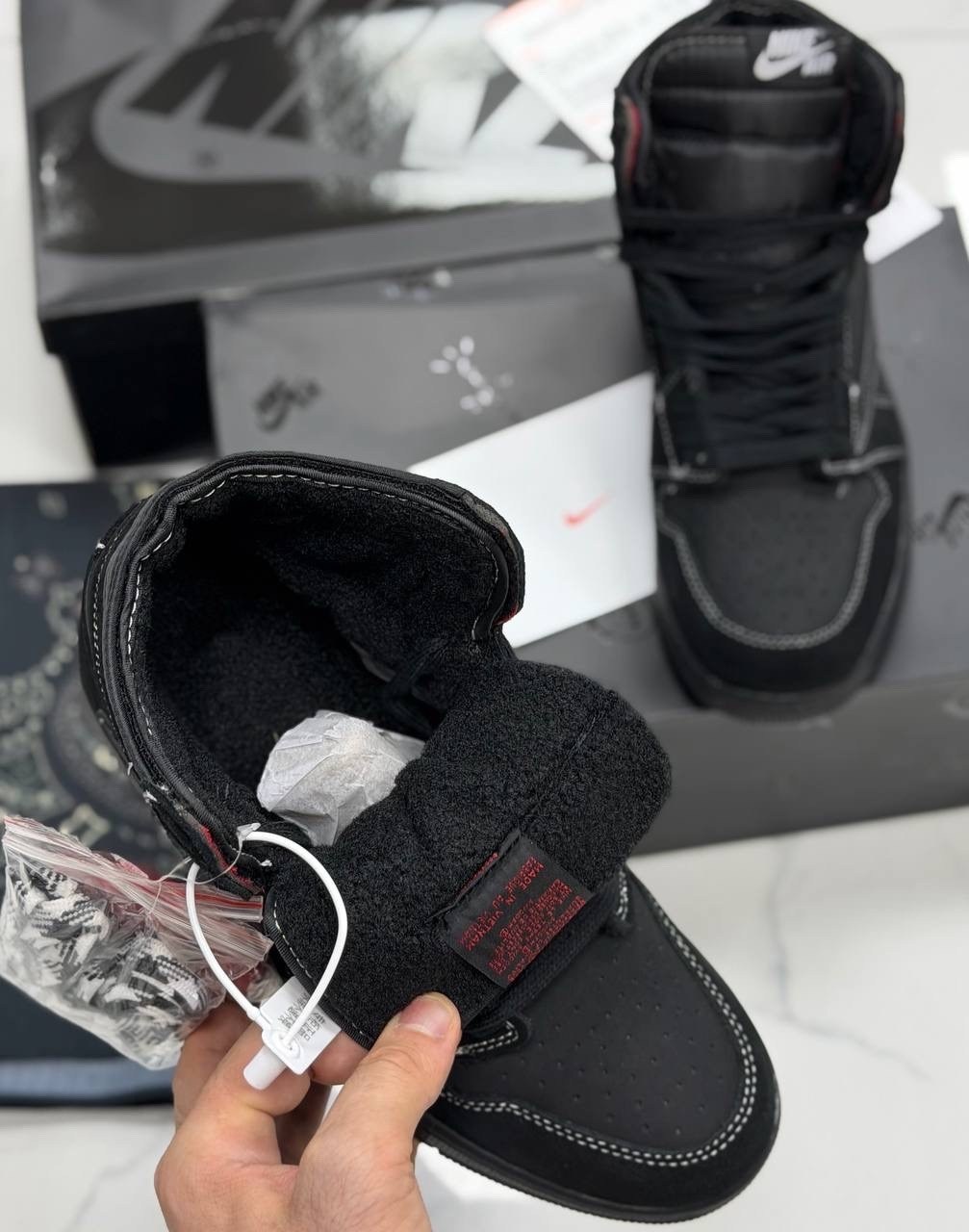 кроссовки nike travis scott x air jordan 1 high black phantom,jordan 1 travis scott black phantom,кроссовки travis scott x air jordan 1 high black,зимние кроссовки nike air jordan,кроссовки nike travi