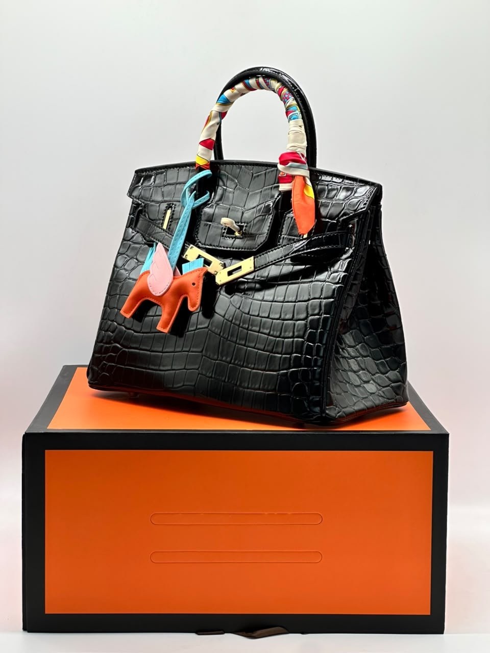 сумка эрмес биркин 35см,сумка hermes birkin крокодиловая гермес биркин лаковая мали,hermes сумка,женская сумка в стиле легендарной hermes хермес birkin,сумка hermes birkin крокодиловая гермес биркин л