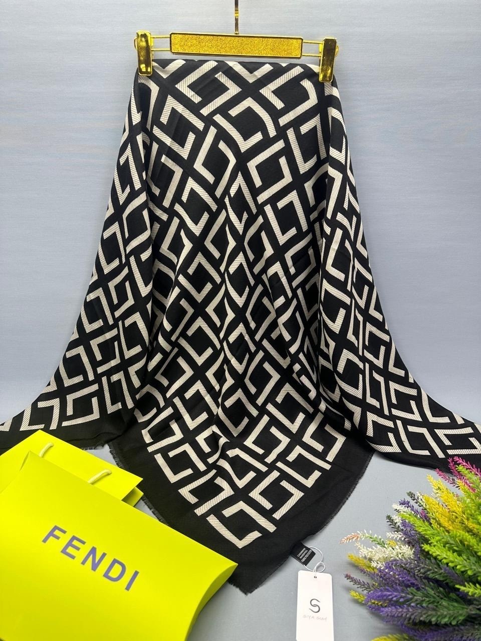 платок fendi,палантины fendi,кашемировый платок,брендовый женский платок fendi,женский платок