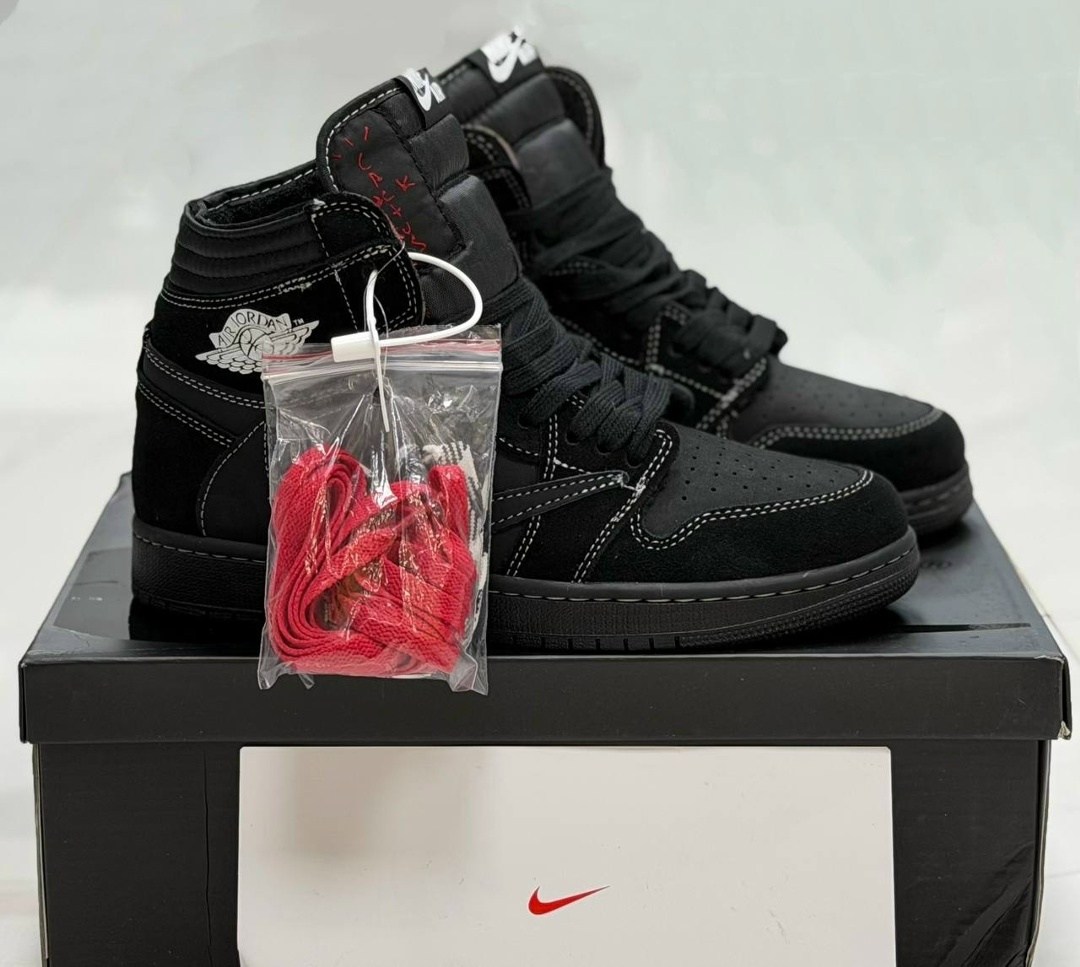 кроссовки nike travis scott x air jordan 1 high black phantom,jordan 1 travis scott black phantom,кроссовки travis scott x air jordan 1 high black,зимние кроссовки nike air jordan,кроссовки nike travi