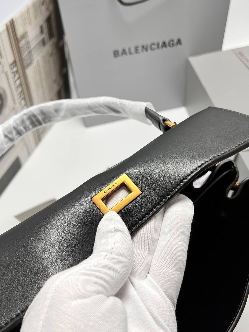 сумка balenciaga,баленсиага сумка женская,сумка баленсиага,balenciaga сумка женская,сумка баленсиага черная через плечо