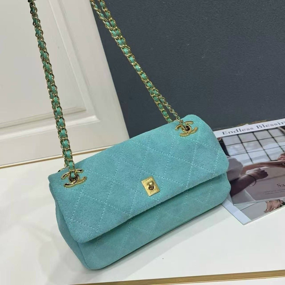 женская сумка chanel,сумка chanel,chanel brown suede mini classic flap,бархатная сумка chanel,сумка женская через плечо chanel