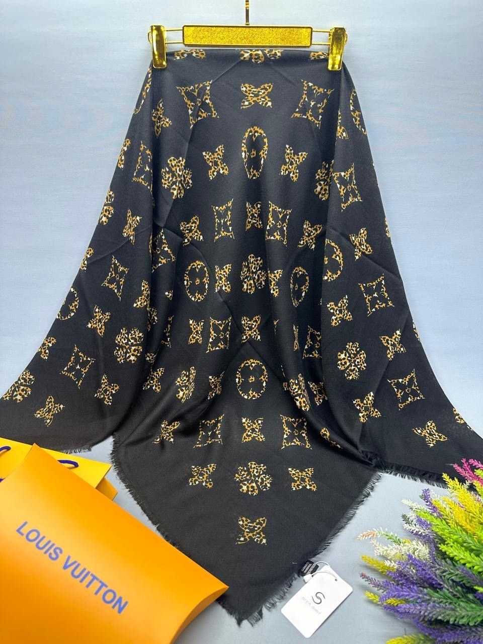 платок fendi,палантины fendi,кашемировый платок,брендовый женский платок fendi,женский платок