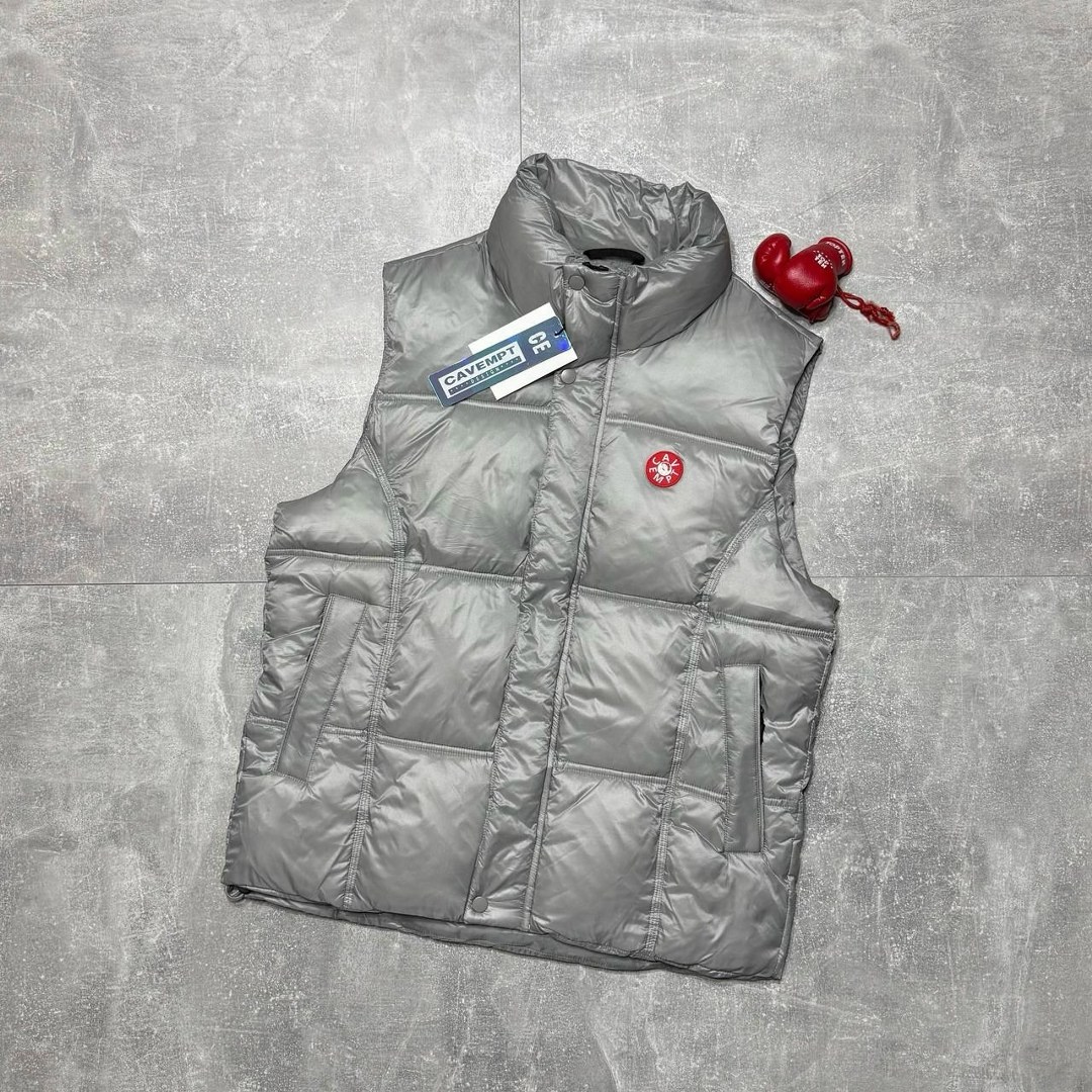 жилетка canada goose,пуховой жилет,жилет canada goose,жилет,жилетки мужские