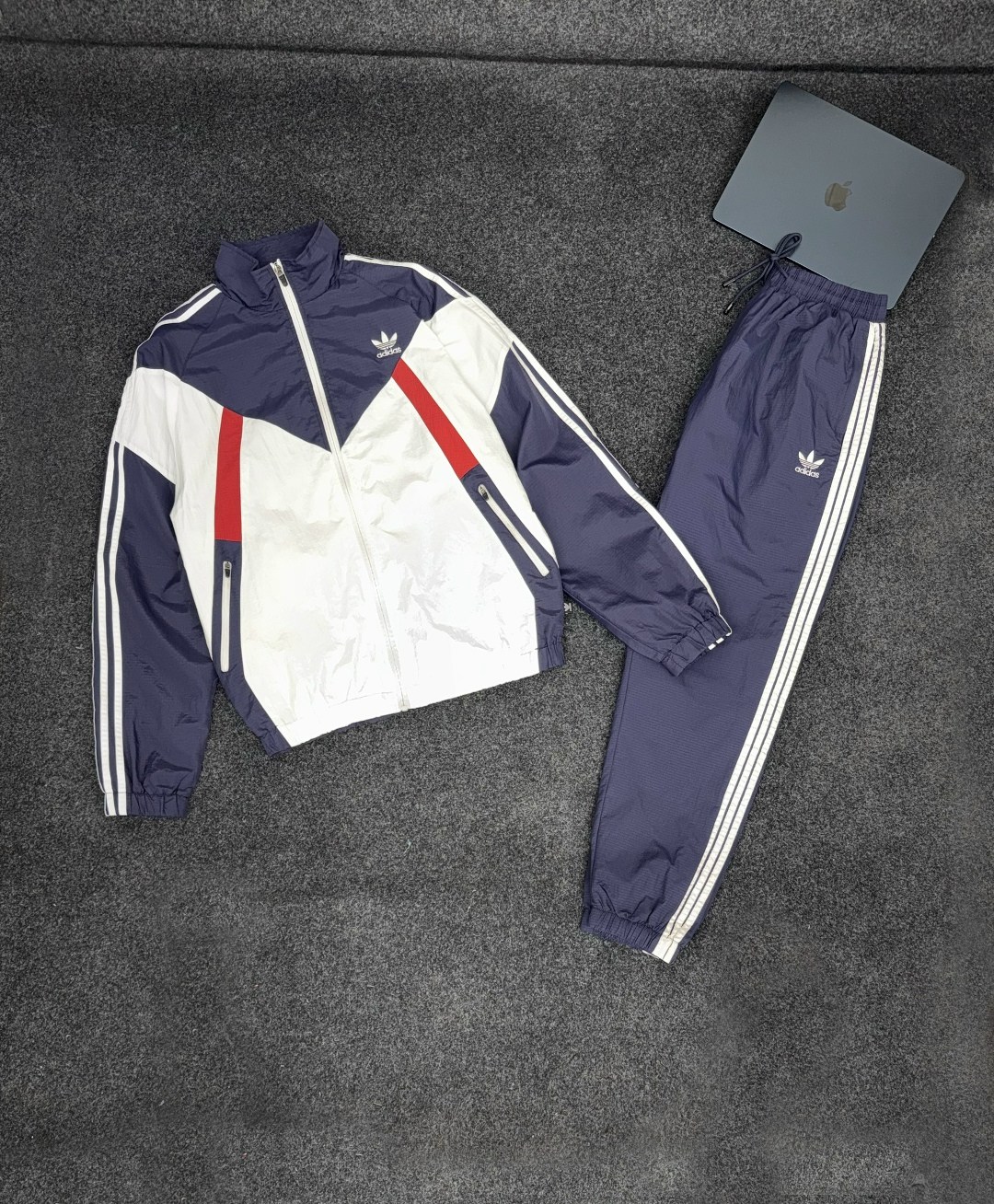 adidas спортивный костюм,спортивный костюм adidas 90х,костюм спортивный adidas originals,мужской спортивный костюм adidas,спортивный костюм adidas ретро