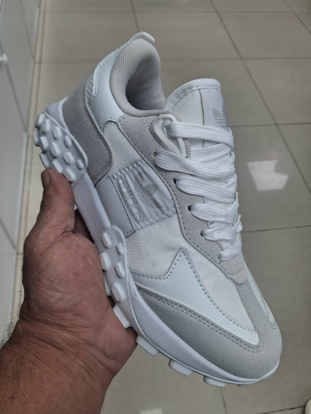 кроссовки adidas,кроссовки мужские adidas,кроссовки мужские,кроссовки мужские адидас,кроссовки для мужчин