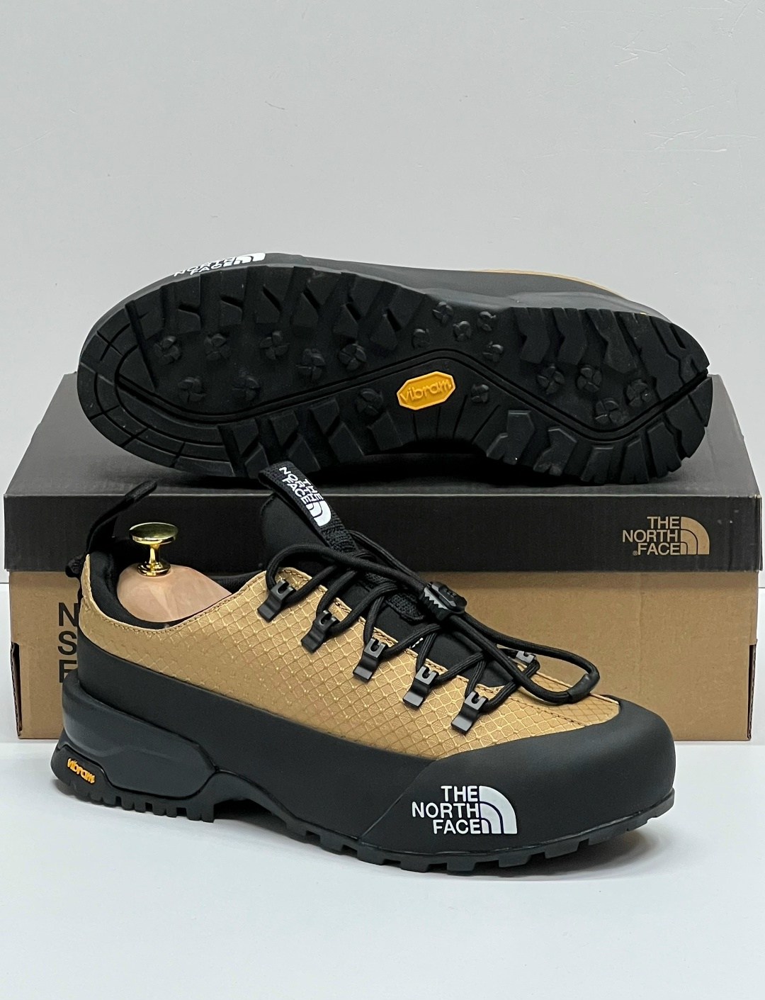 кроссовки мужские the north face,кроссовки the north face,кроссовки the north face glenclyffe gore-tex,,кроссовки the north face glenclyffe черного и бежевого цвета