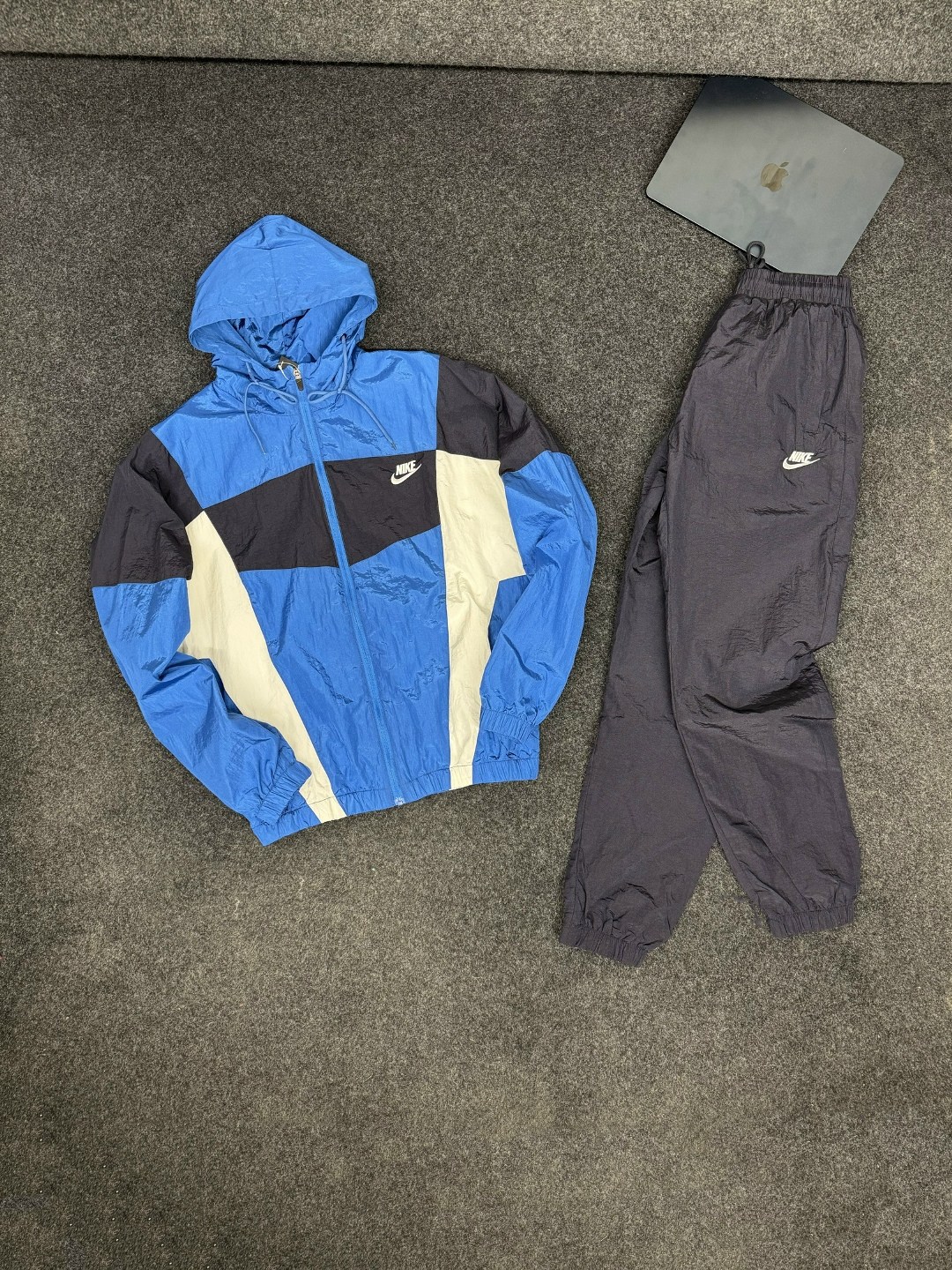 спортивные костюмы nike,костюм nike sportswear tracksuit,nike sportswear windrunner,спортивный костюм nike плащевка,спортивные костюмы для мужчин