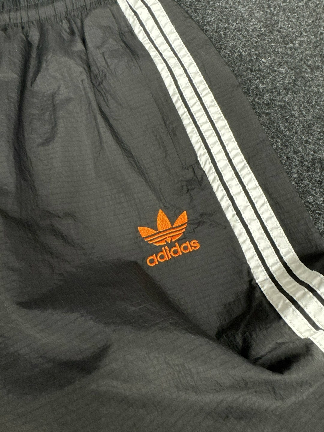 спортивные костюмы адидас,спортивный костюм adidas,спортивный костюм мужской adidas,костюм адидас ориджинал мужской,спортивные костюмы мужские