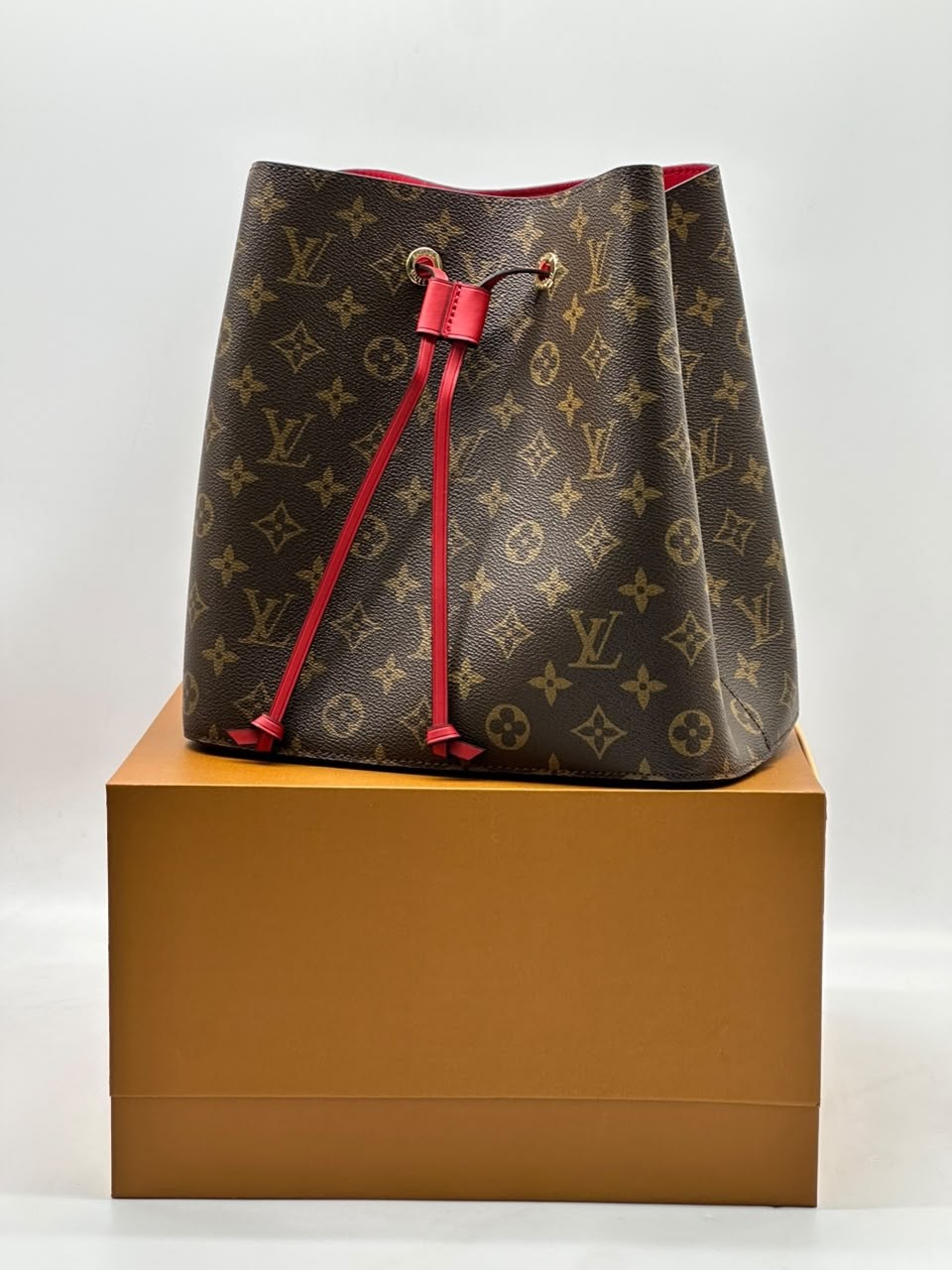 сумка louis vuitton,женская сумка louis vuitton,сумка луи виттон,сумка neonoe louis vuitton,женская сумка через плечо louis vuitton