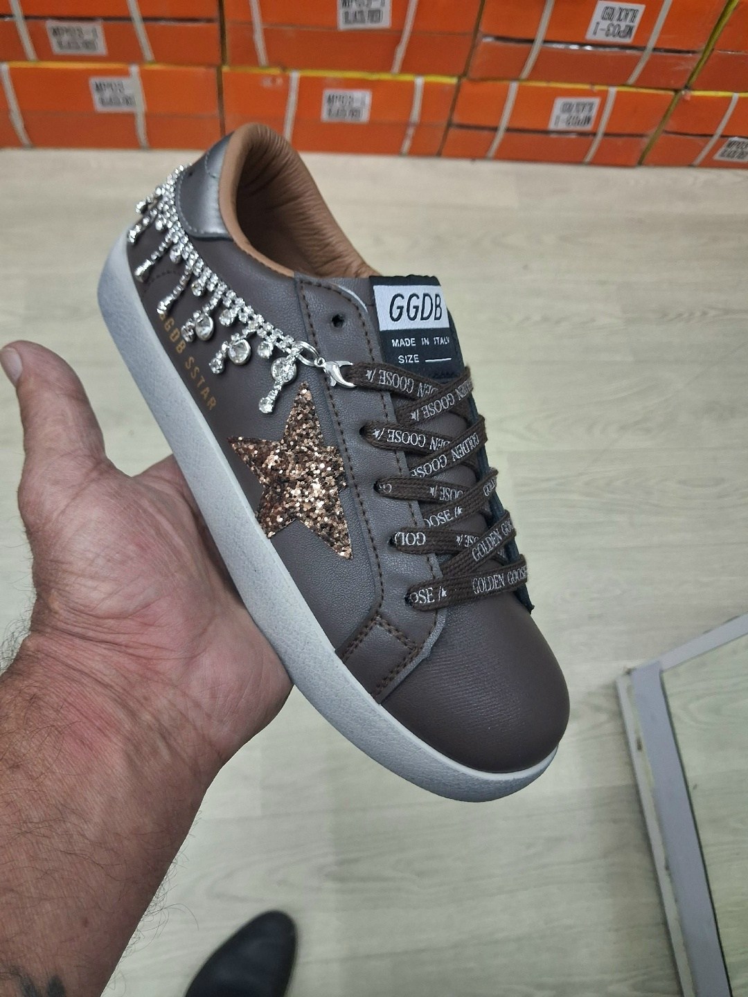 ,кроссовки golden goose,кеды golden goose,женские кеды golden goose,голден гус кеды на липучках