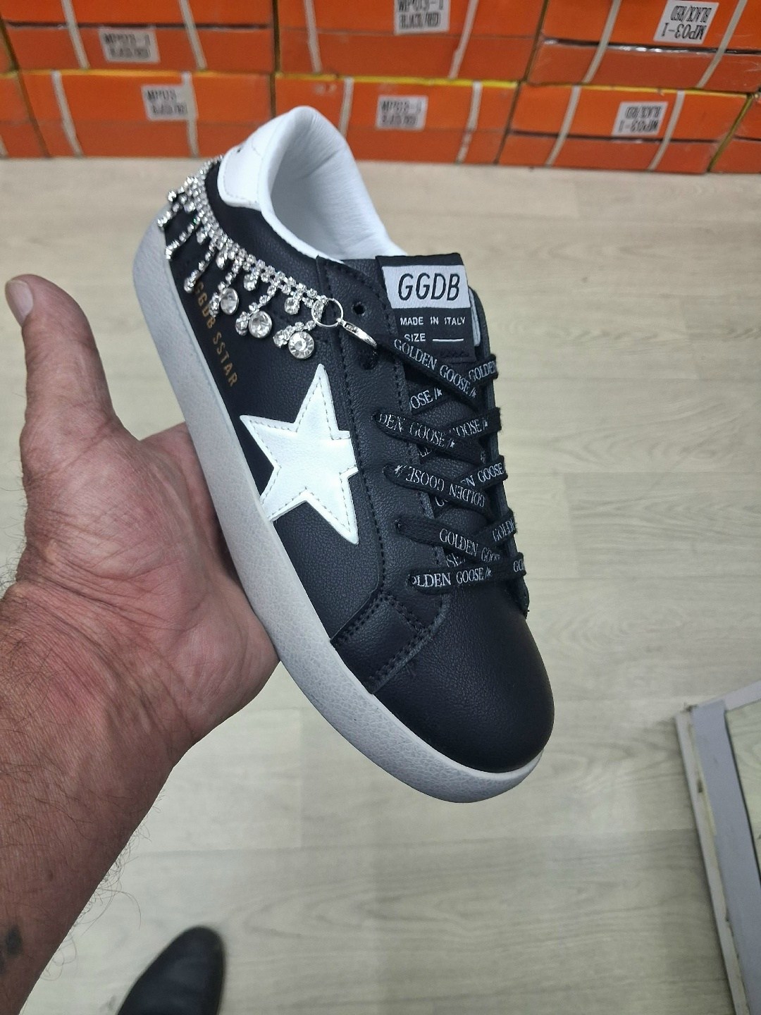 ,кроссовки golden goose,кеды golden goose,женские кеды golden goose,голден гус кеды на липучках