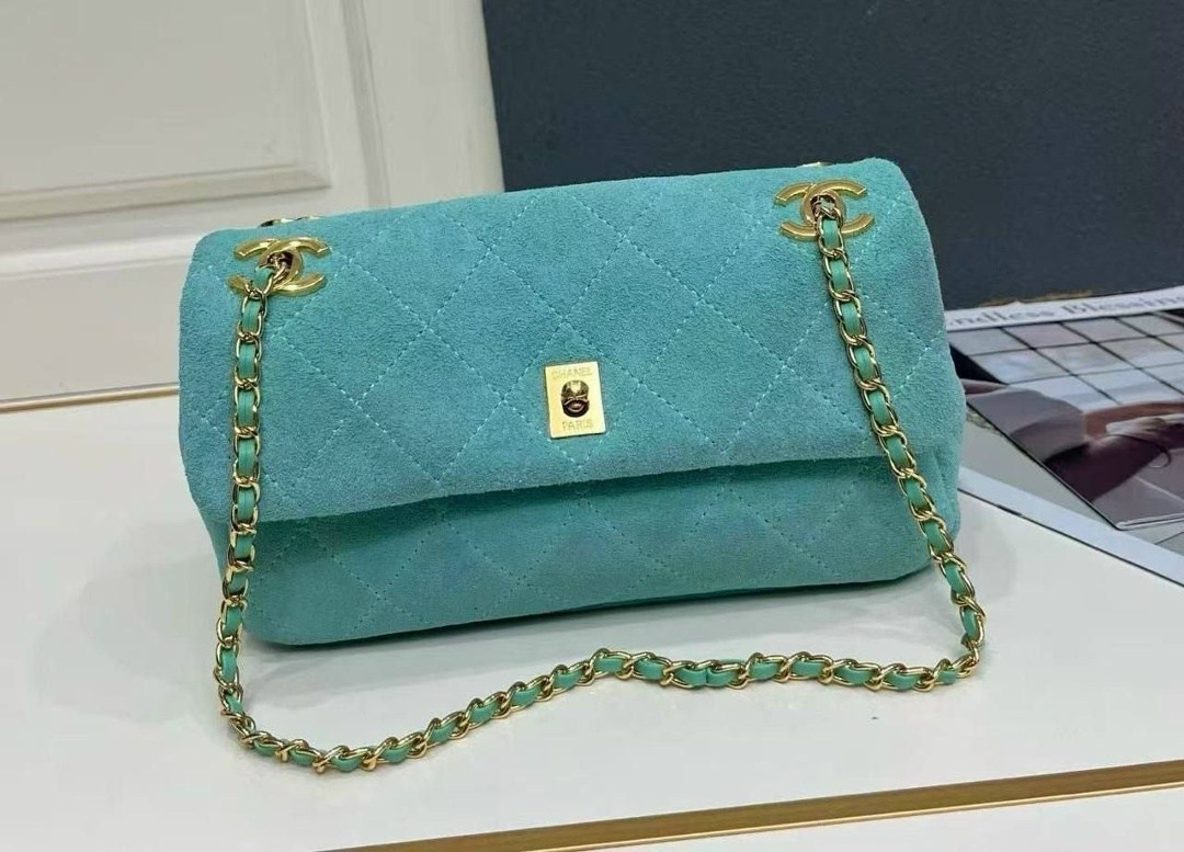 женская сумка chanel,сумка chanel,chanel brown suede mini classic flap,бархатная сумка chanel,сумка женская через плечо chanel