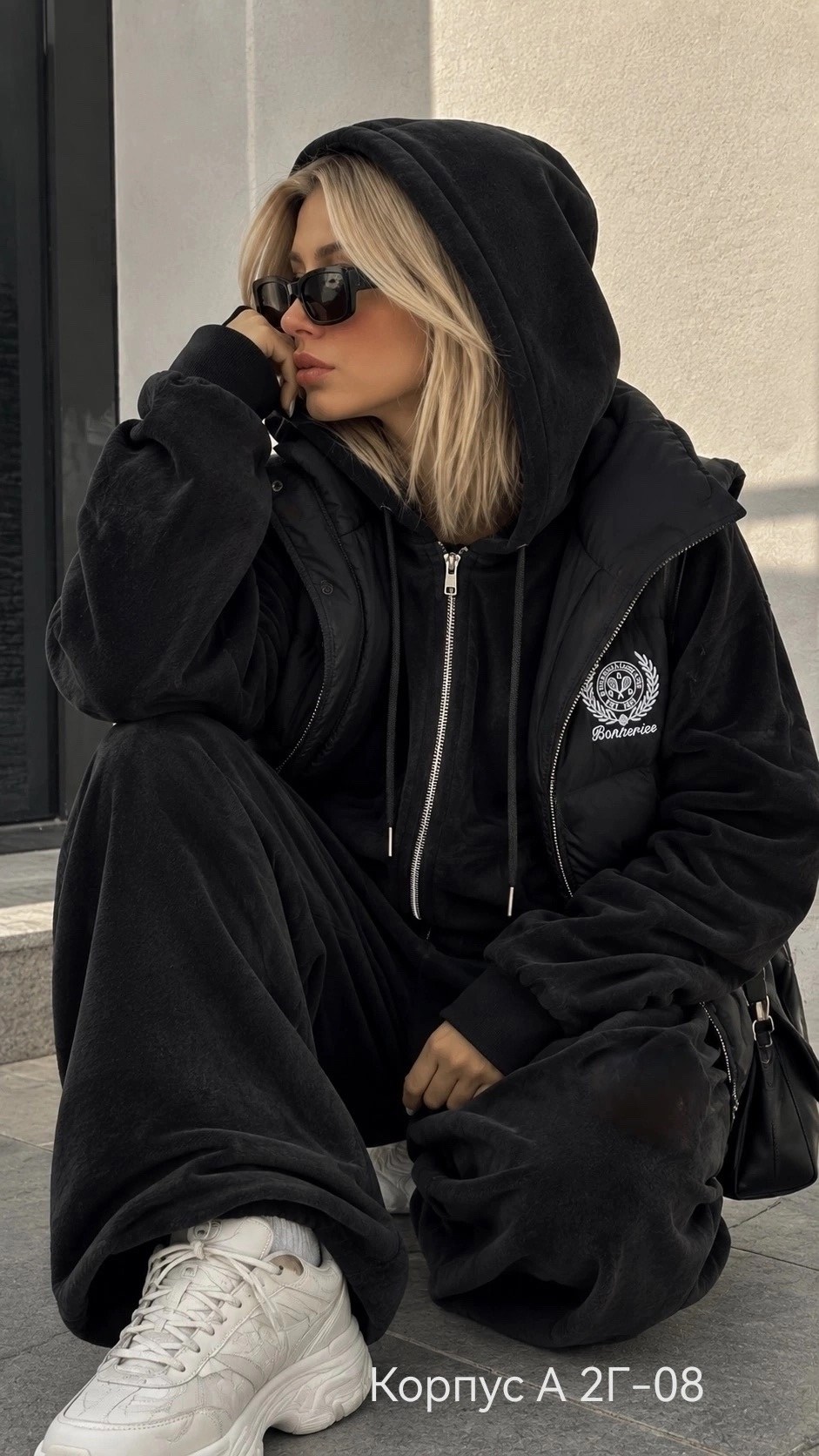 женский костюм тройка,чёрный женский костюм тройка miu miu,женские костюмы,женский спортивный костюм,костюм тройка с курткой