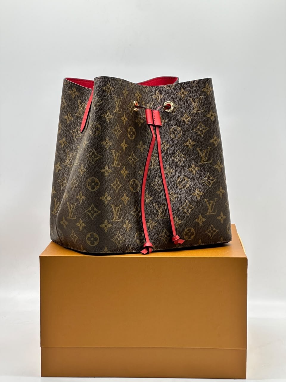 сумка louis vuitton,женская сумка louis vuitton,сумка луи виттон,сумка neonoe louis vuitton,женская сумка через плечо louis vuitton