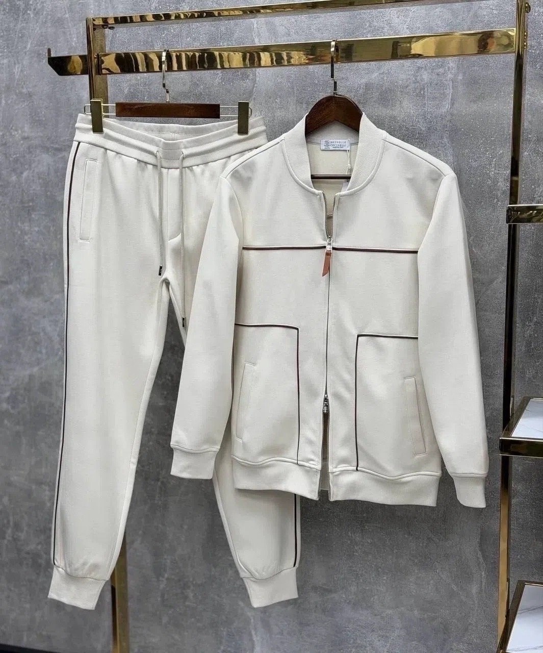 спортивный костюм brunello cucinelli,спортивный костюм,спортивный костюм мужской,костюм спортивный prada,костюм brunello cucinelli