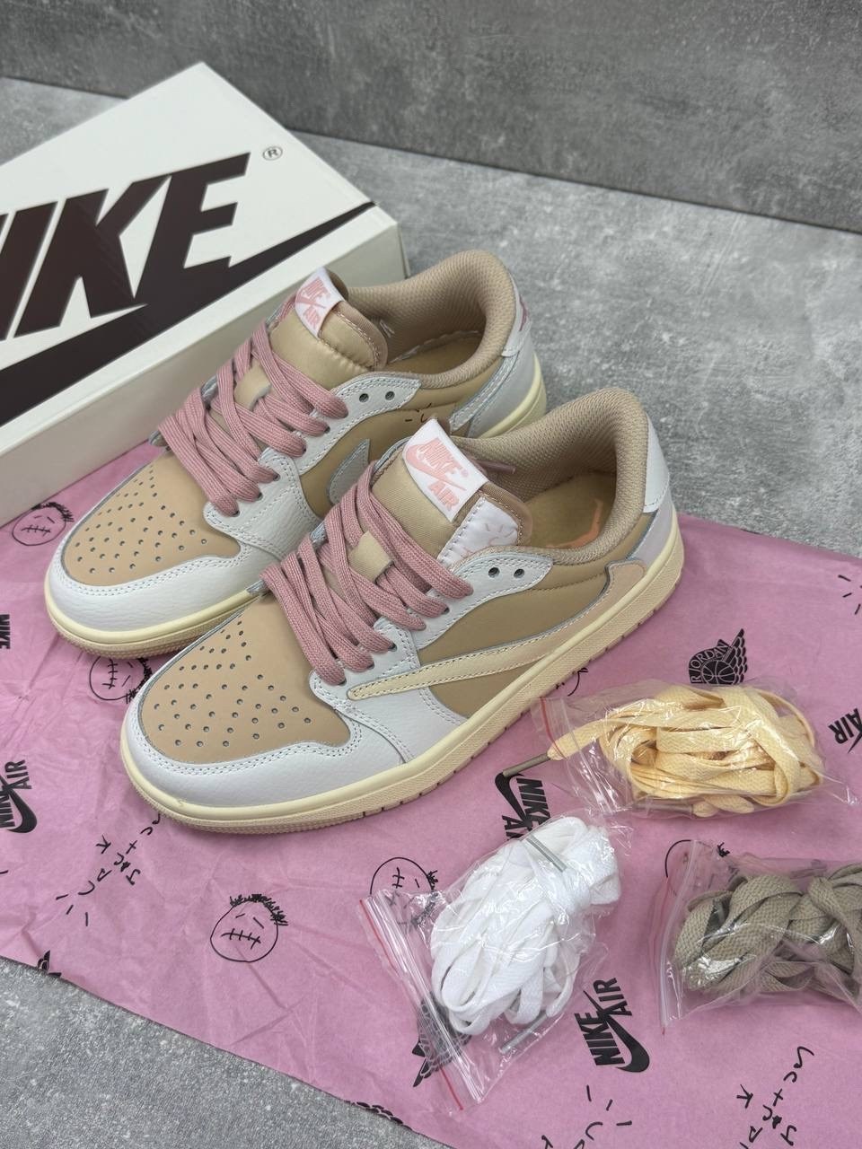 travis scott x air jordan 1 low sail/shy pink,кроссовки nike air jordan 1 low,кроссовки женские nike air jordan 1,кроссовки air jordan 1 low x travis scott 'shy pink' unisex,кроссовки nike travis scot