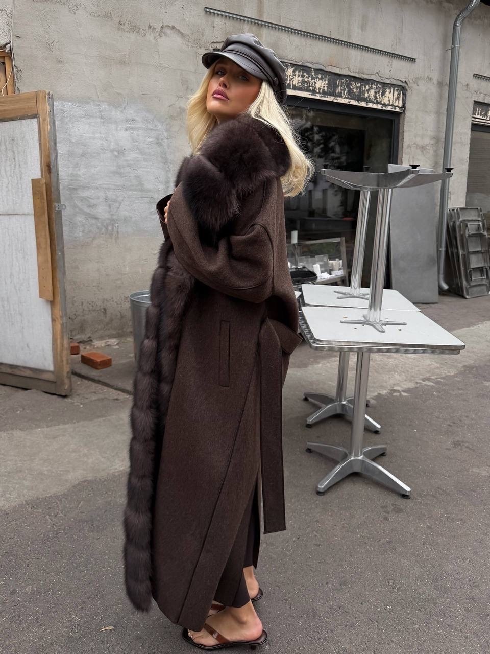 пальто из итальянского кашемира с мехом соболя yana kraft brand,пальто из итальянского кашемира с мехом соболя,пальто с соболем,пальто с мехом,пальто из 100% кашемира с соболем