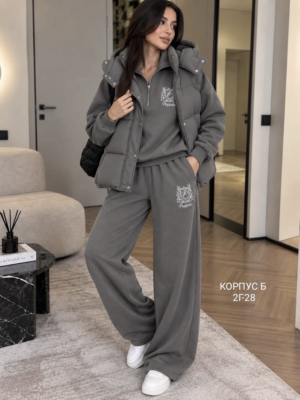 женский чёрный костюм тройка miu miu,женский костюм тройка,костюм тройка с курткой black&brand,женский теплый костюм тройка miu miu,костюм тройка moncler на флисе женский