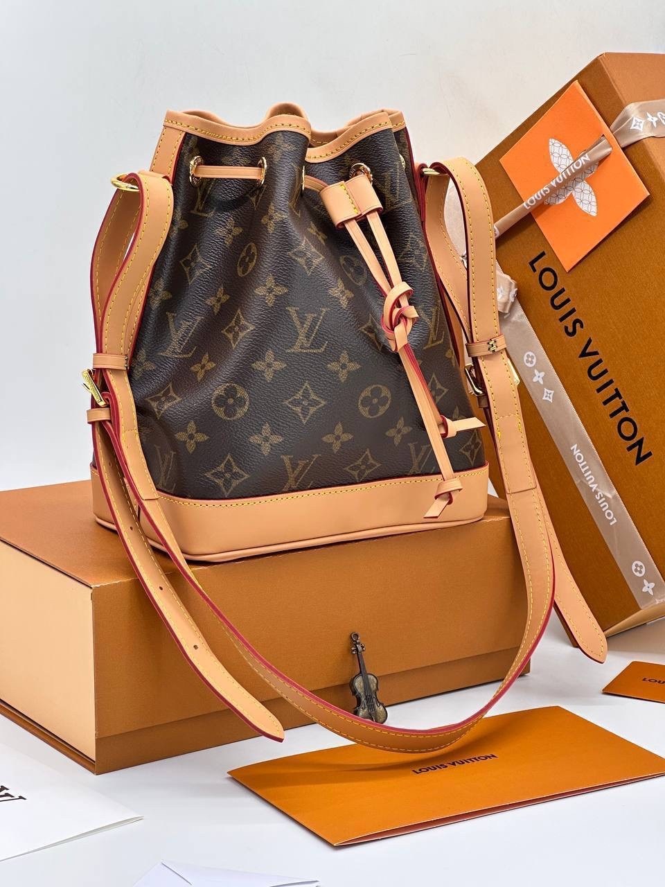 louis vuitton сумка женская,cумка louis vuitton,сумки луи виттон,louis vuitton сумка ведро,сумочка луи виттон