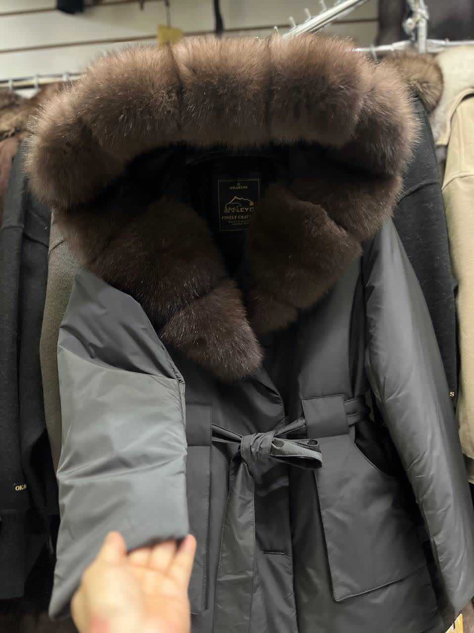 парка с натуральным мехом,зимние куртки с натуральным мехом,пуховики с натуральным мехом,парка с мехом,куртка парка с натуральным мехом
