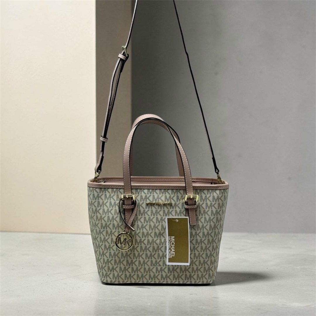 сумка michael kors,michael kors сумка на плечо,michael kors jet set travel,женская сумка,сумка шоппер michael kors