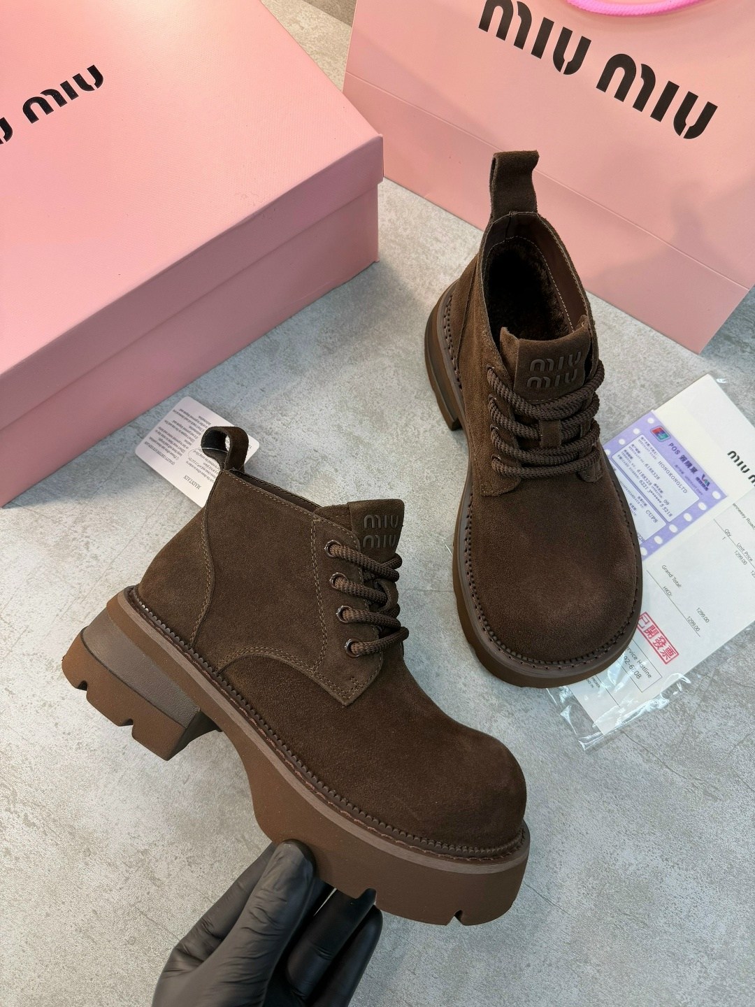 ,ботинки замшевые miu miu,ботинки miu miu,ботинки,женские ботинки
